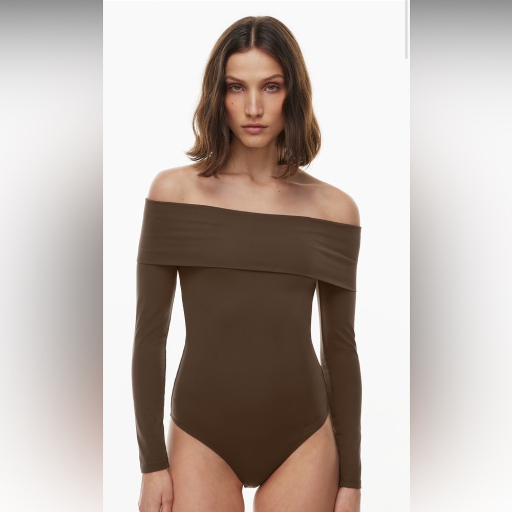 Worn once aritzia small